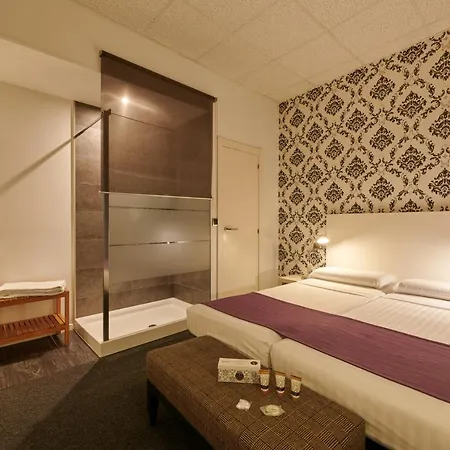 Guest house Mayerling Centro 2*